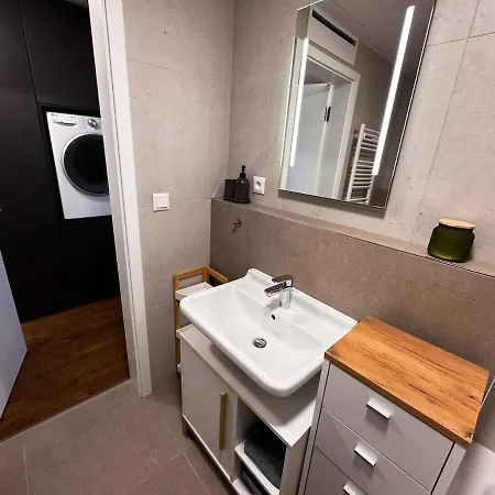 Apartman Metropolis Executive 24-7 Check In